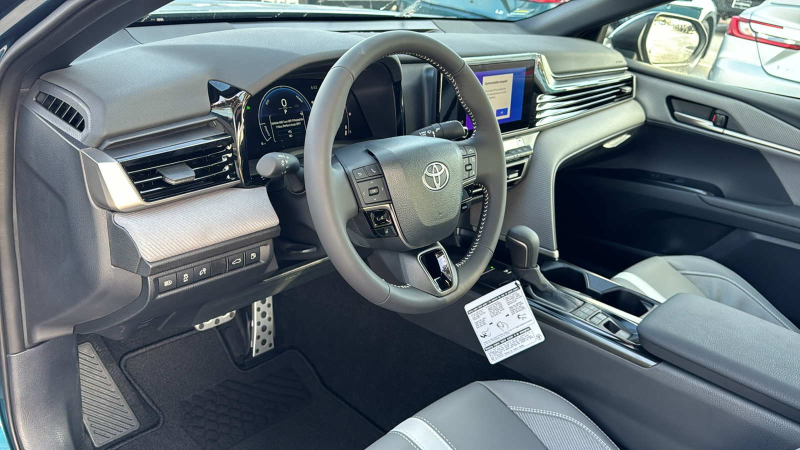 2025 Toyota Camry SE 13