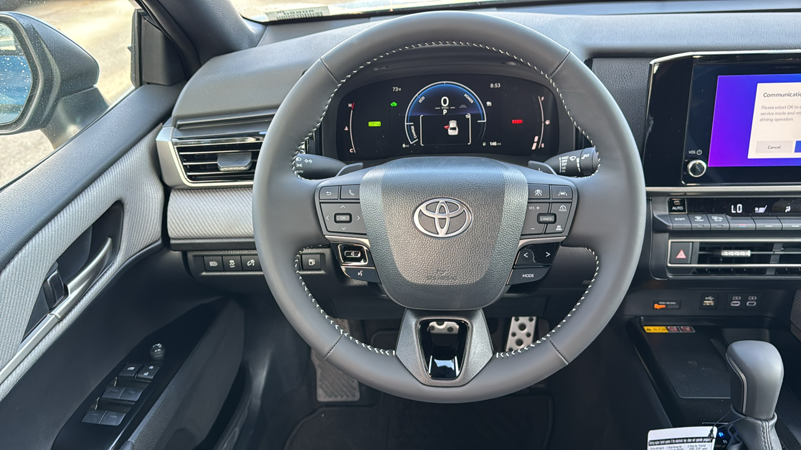 2025 Toyota Camry SE 18