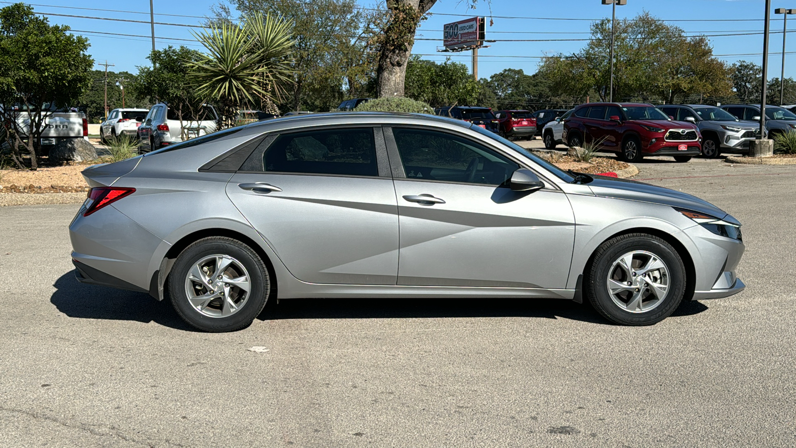 2022 Hyundai Elantra SE 9