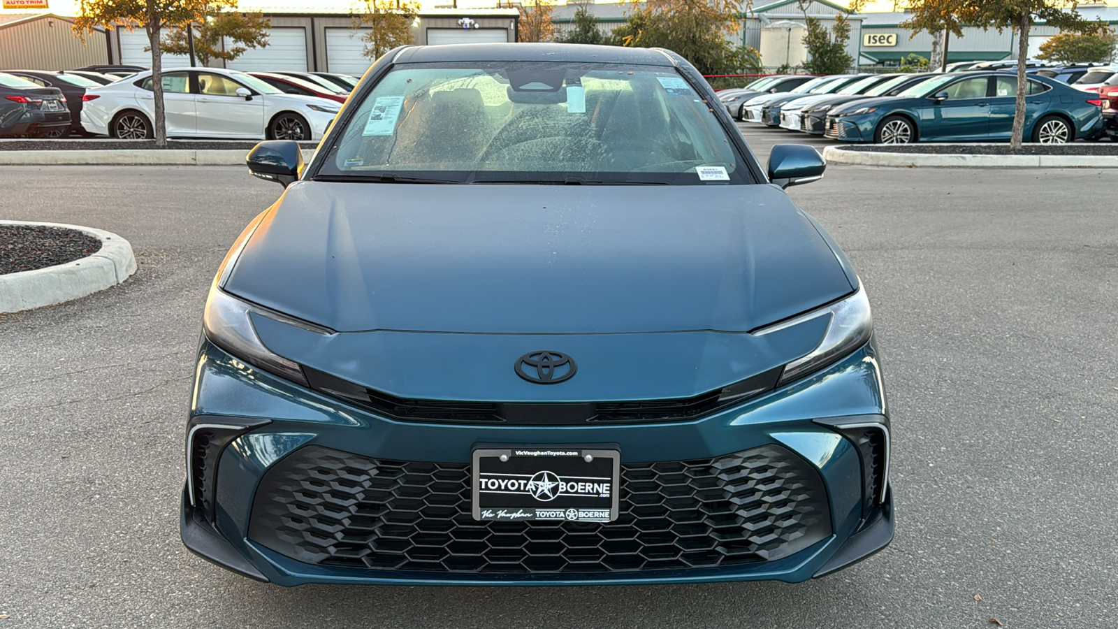 2025 Toyota Camry SE 2