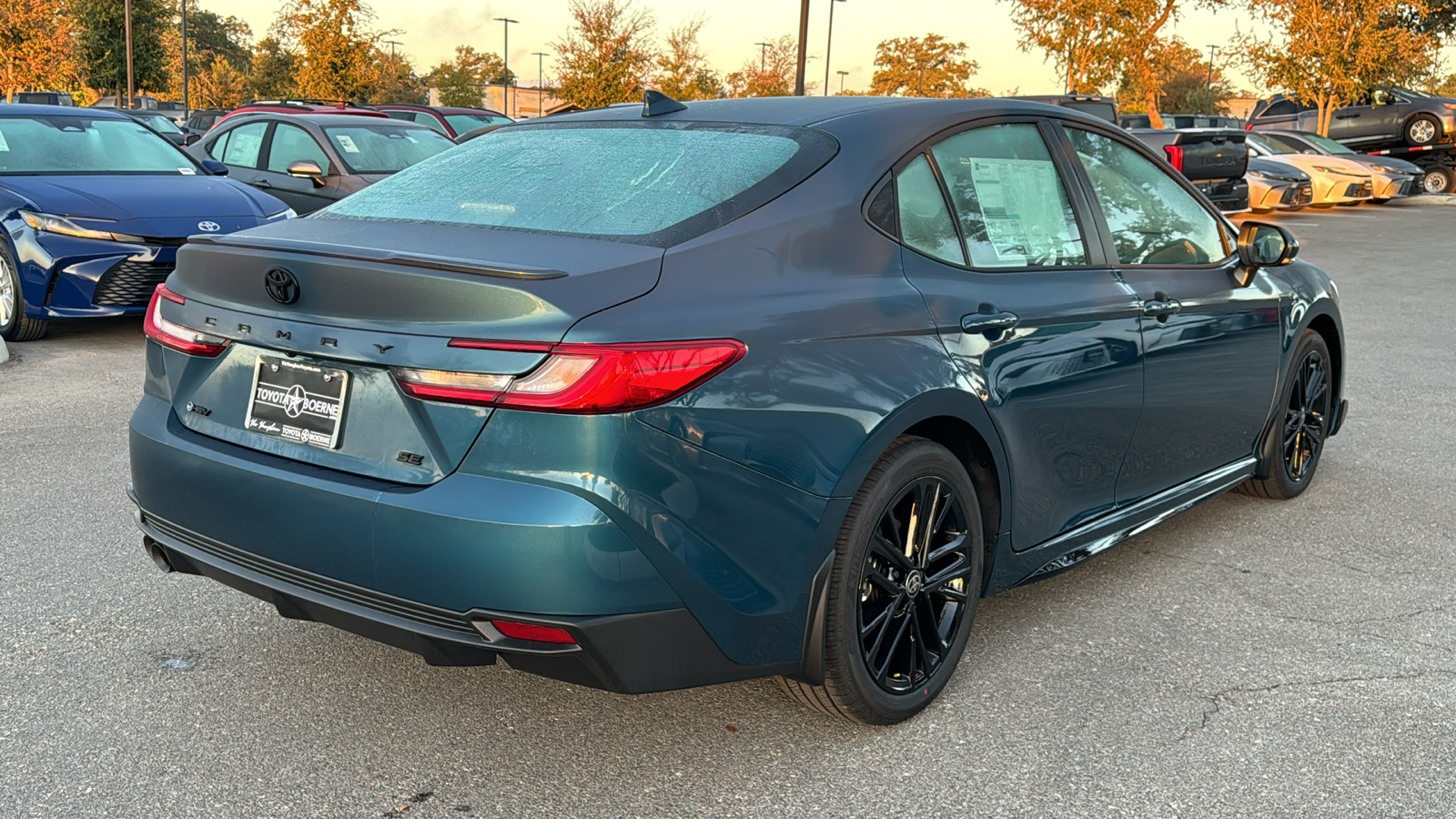 2025 Toyota Camry SE 7