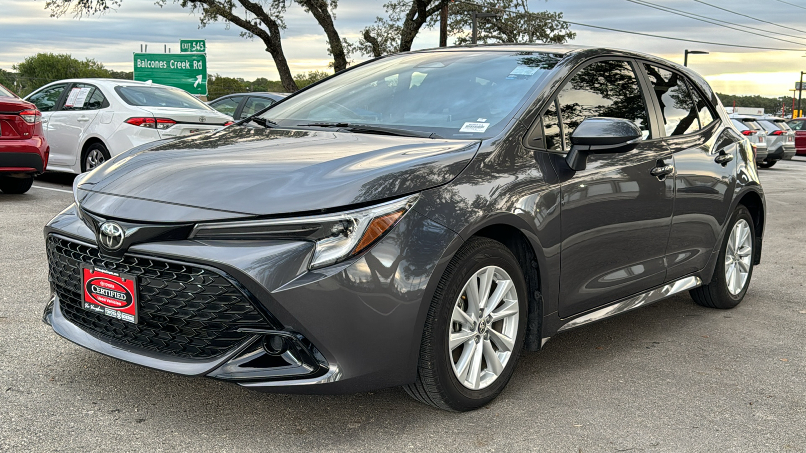 2024 Toyota Corolla Hatchback SE 3