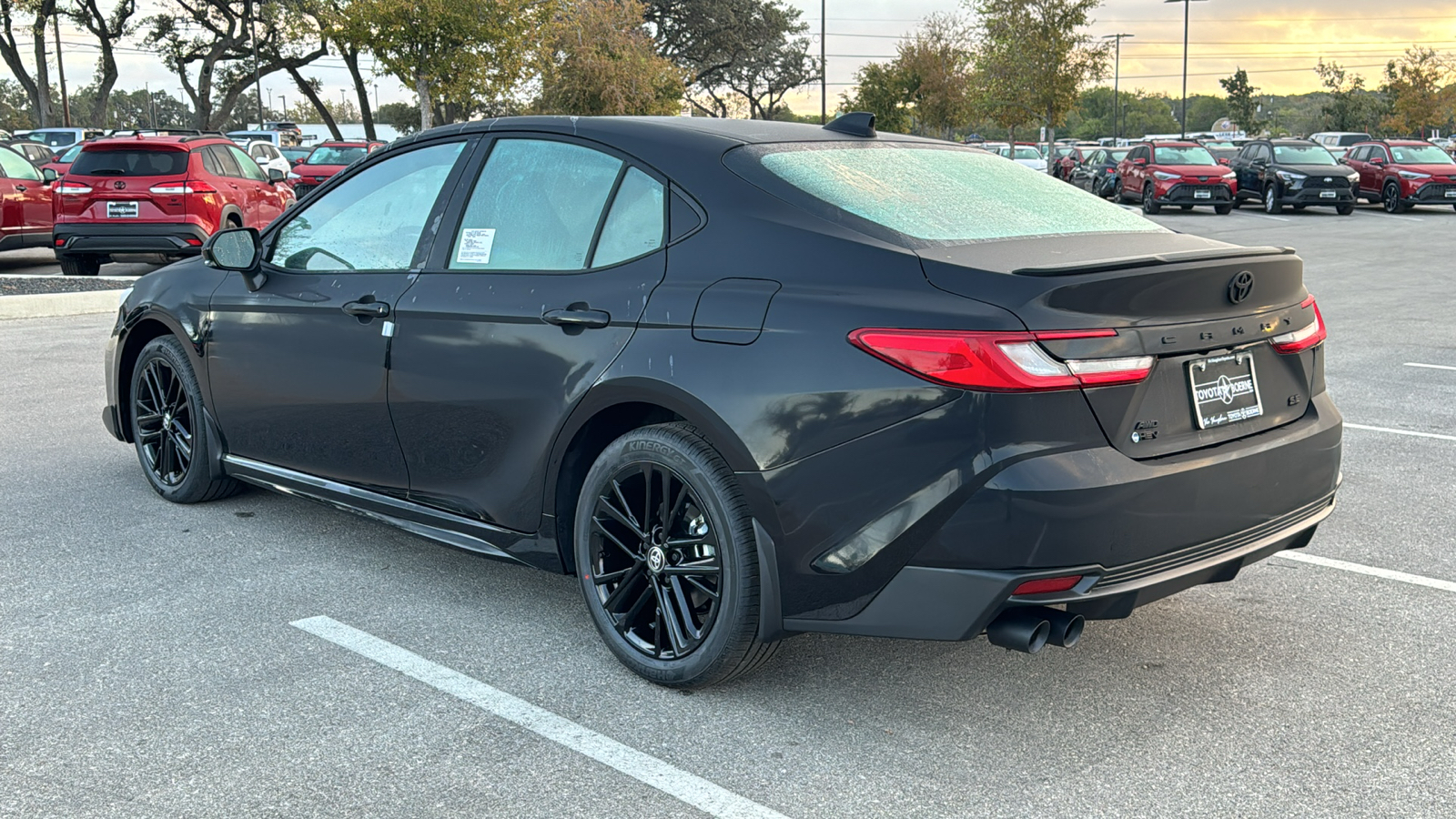 2025 Toyota Camry SE 6