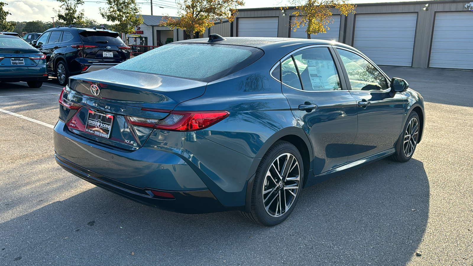 2025 Toyota Camry XLE 8