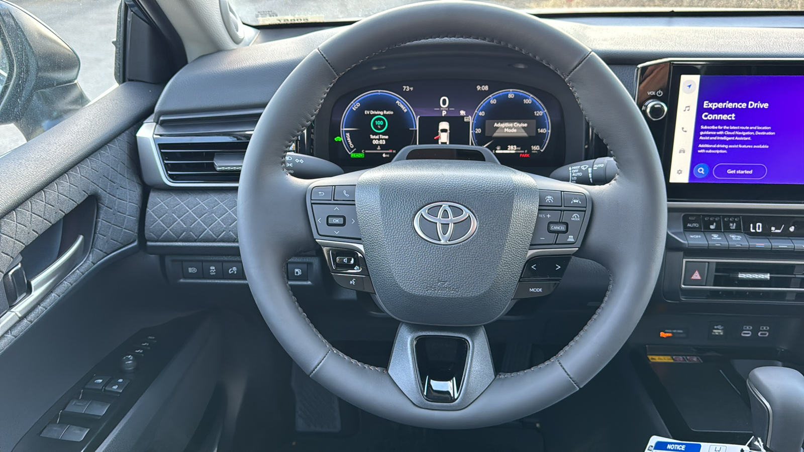 2025 Toyota Camry XLE 18