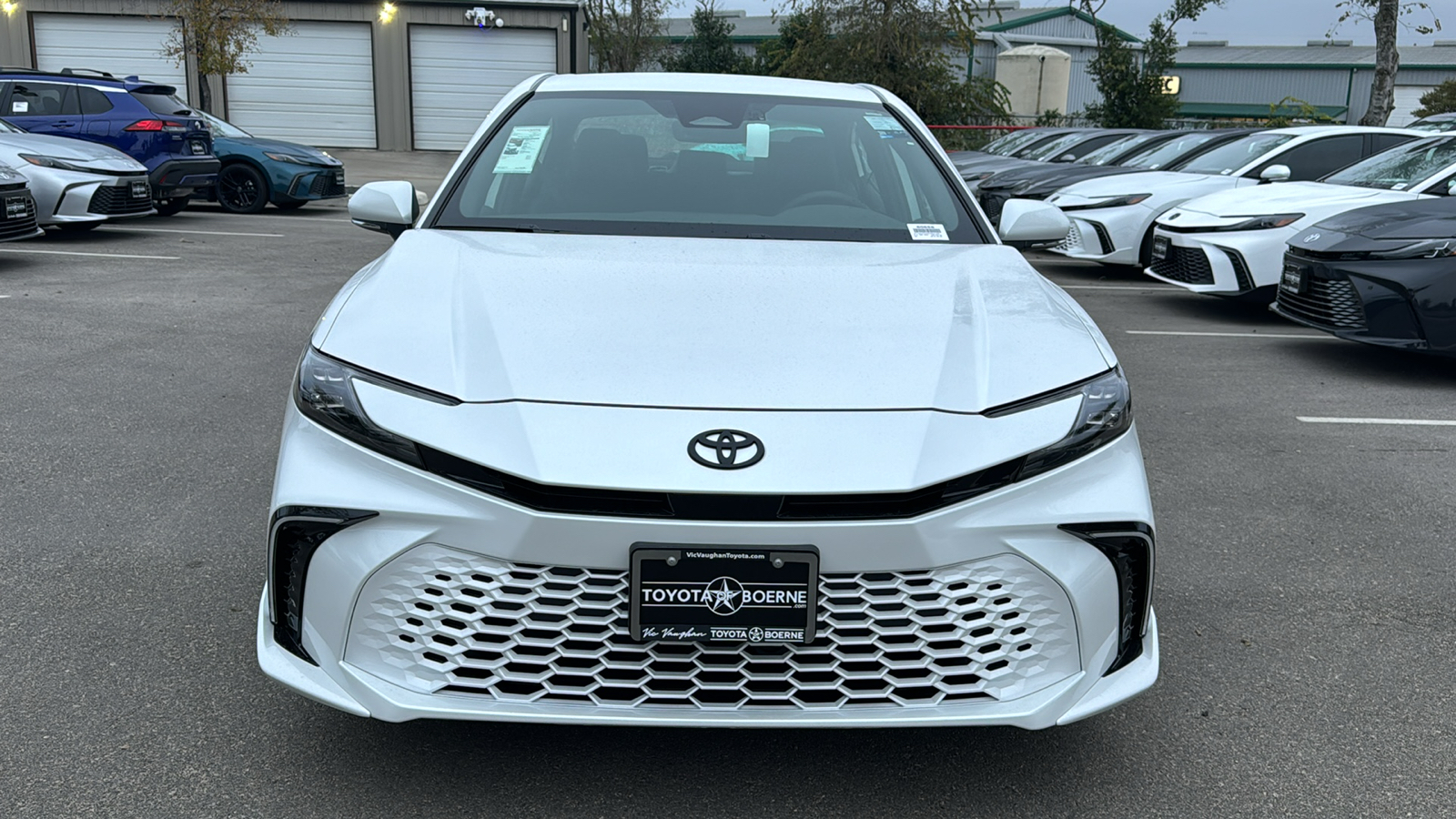 2025 Toyota Camry XSE 2