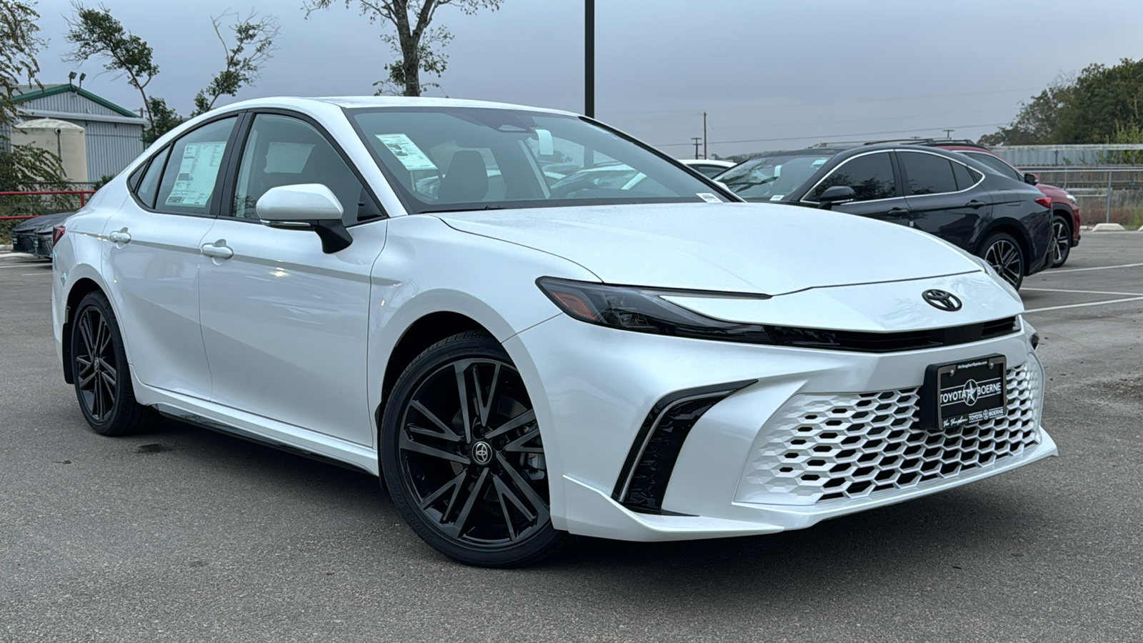 2025 Toyota Camry XSE 24