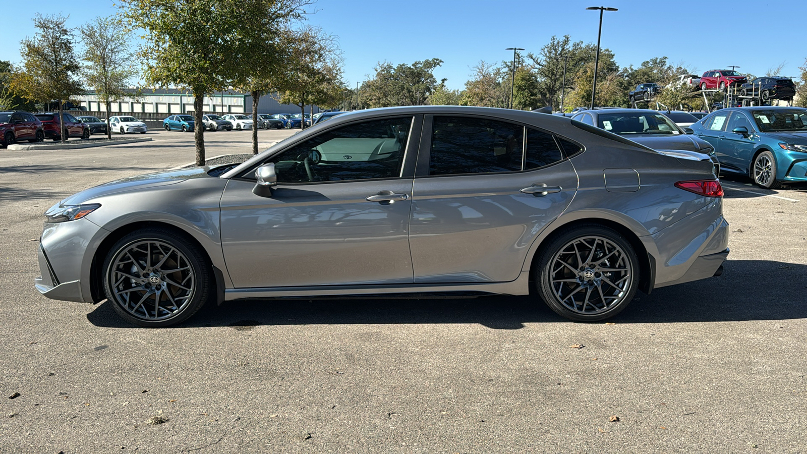 2025 Toyota Camry XSE 4