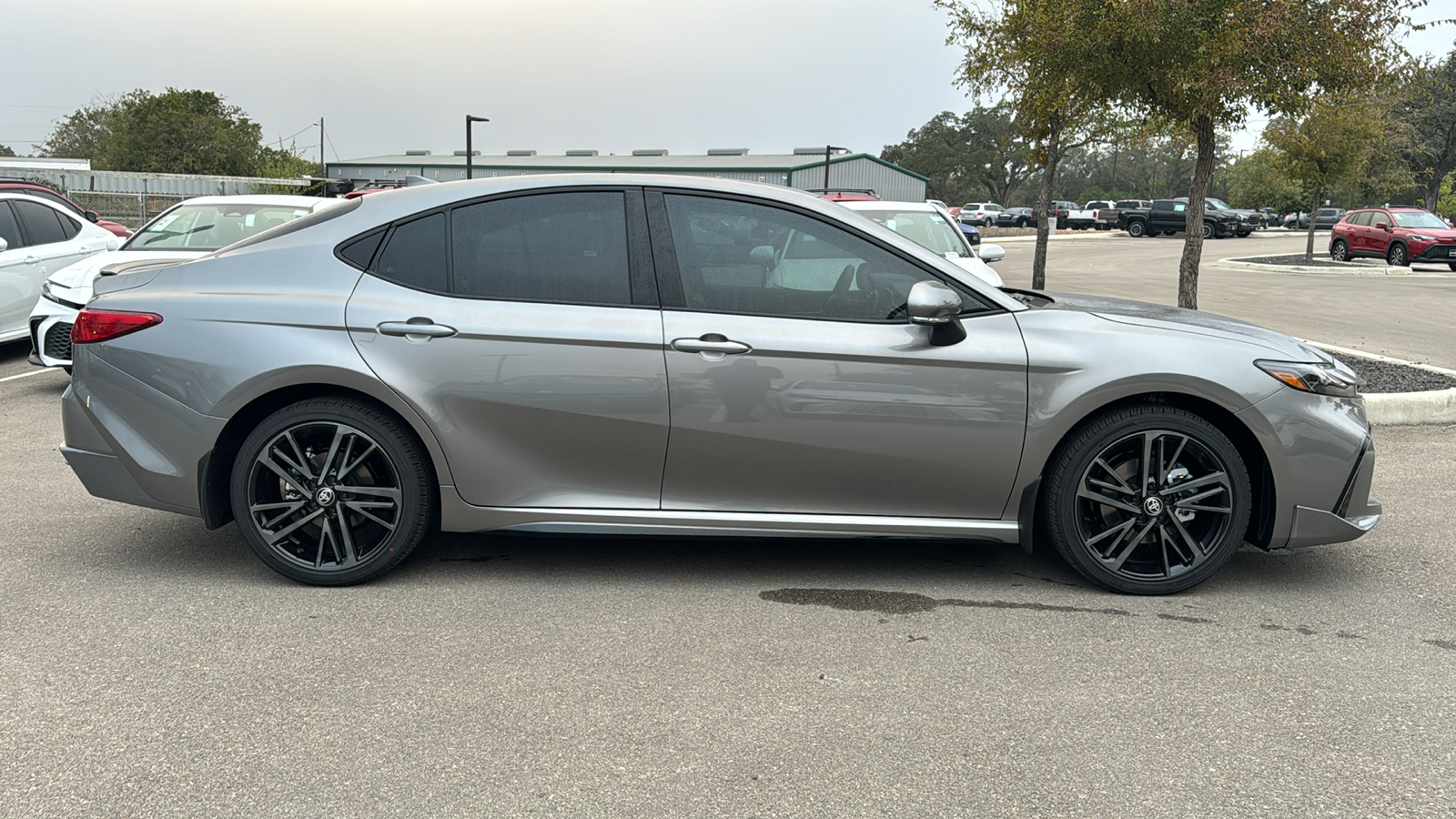 2025 Toyota Camry XSE 8