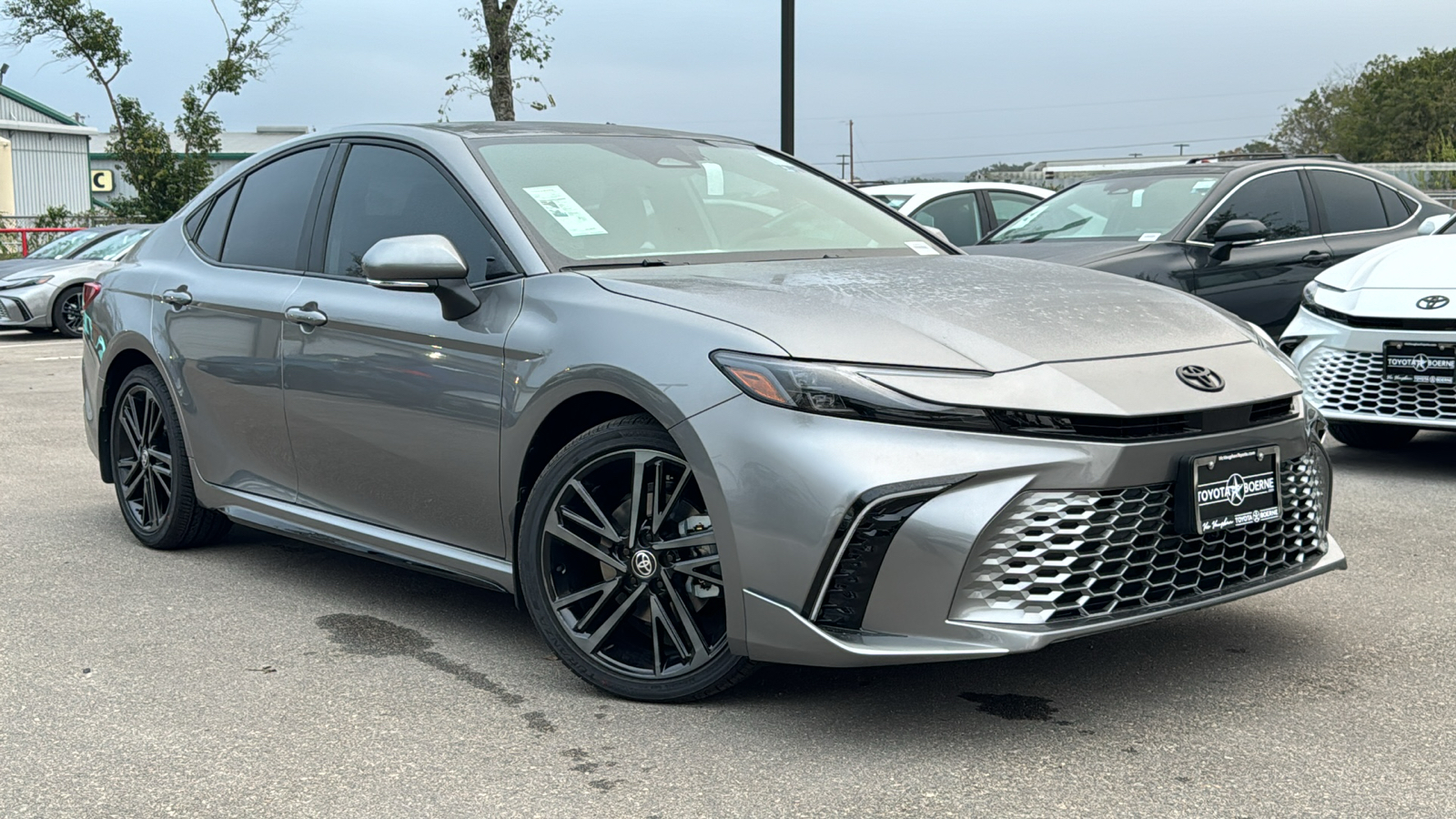 2025 Toyota Camry XSE 24