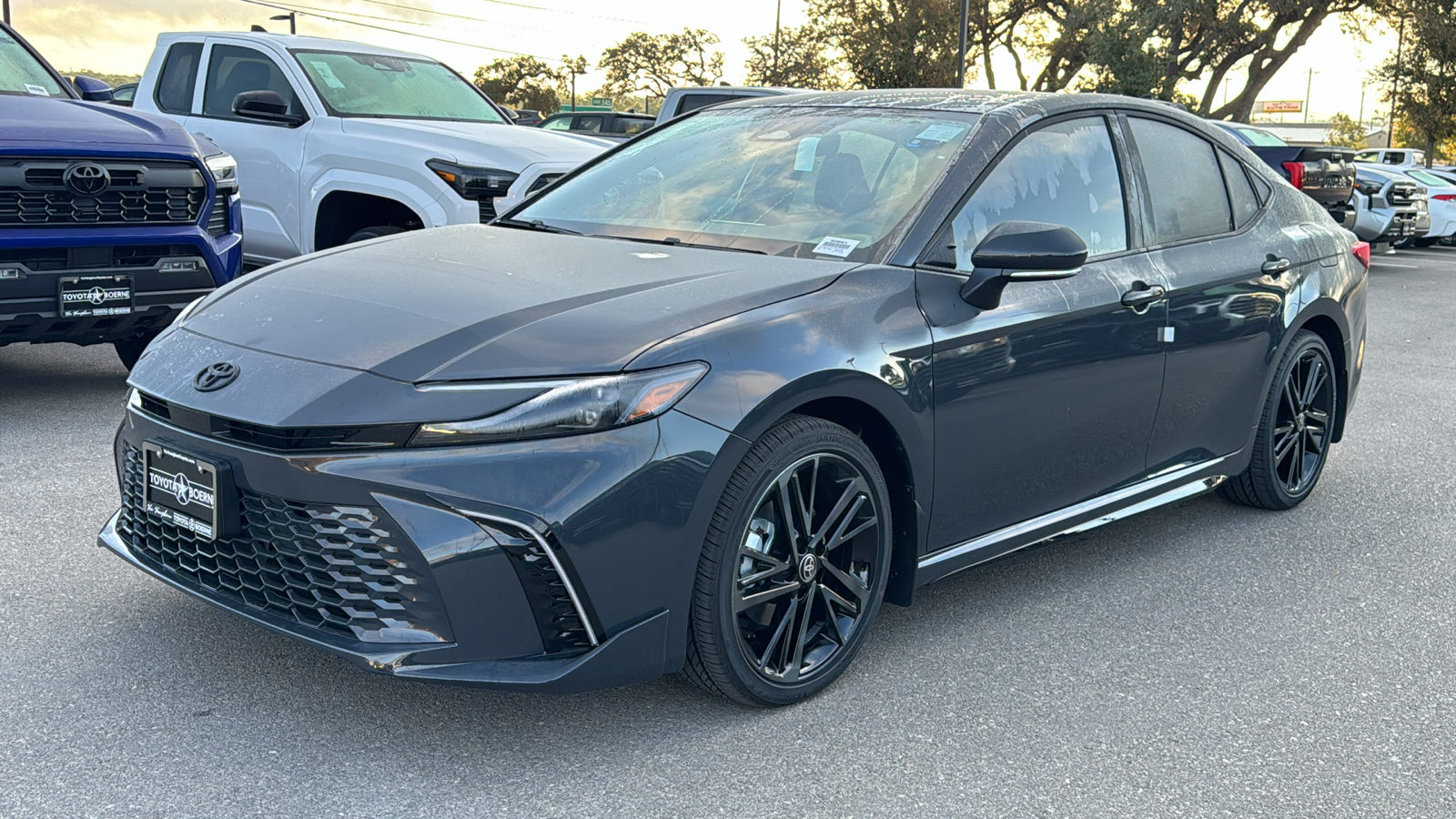 2025 Toyota Camry XSE 4