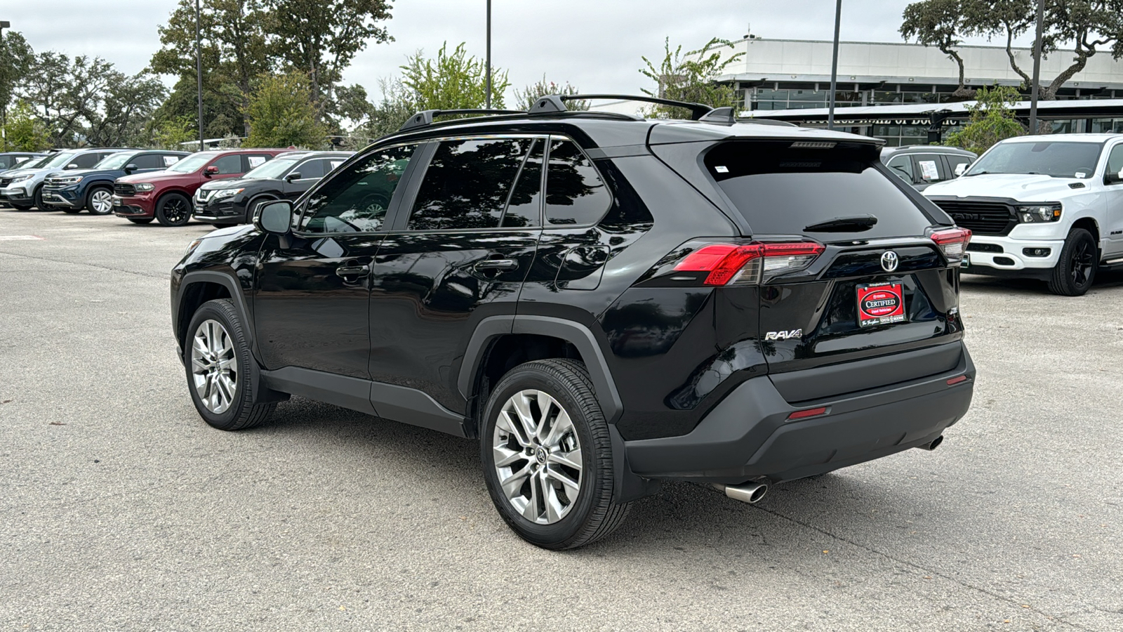 2024 Toyota RAV4 XLE Premium 5