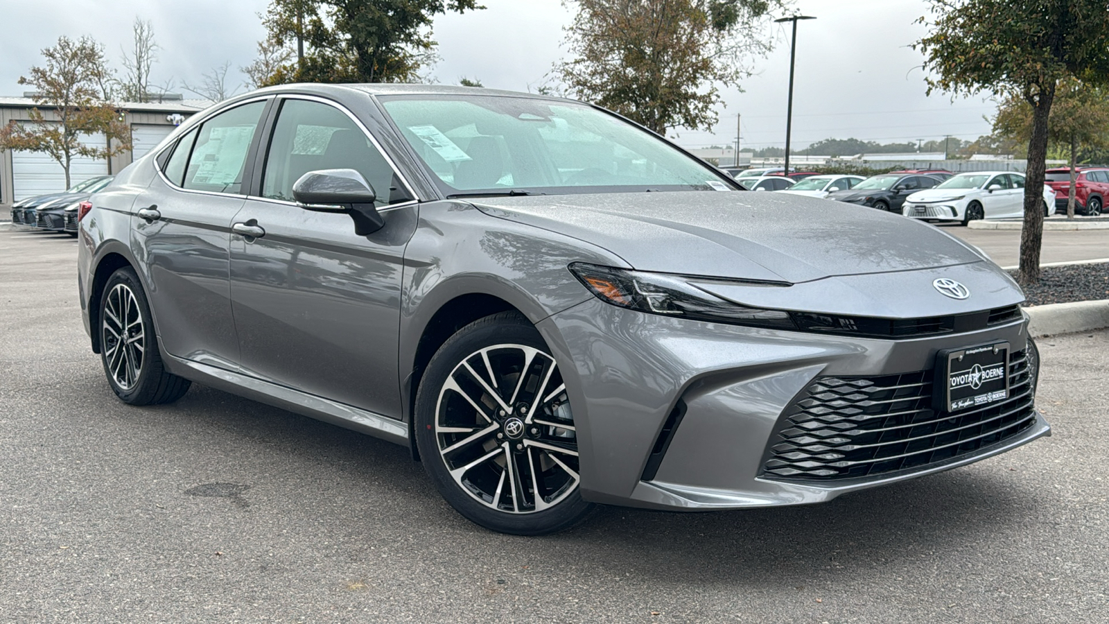 2025 Toyota Camry XLE 24