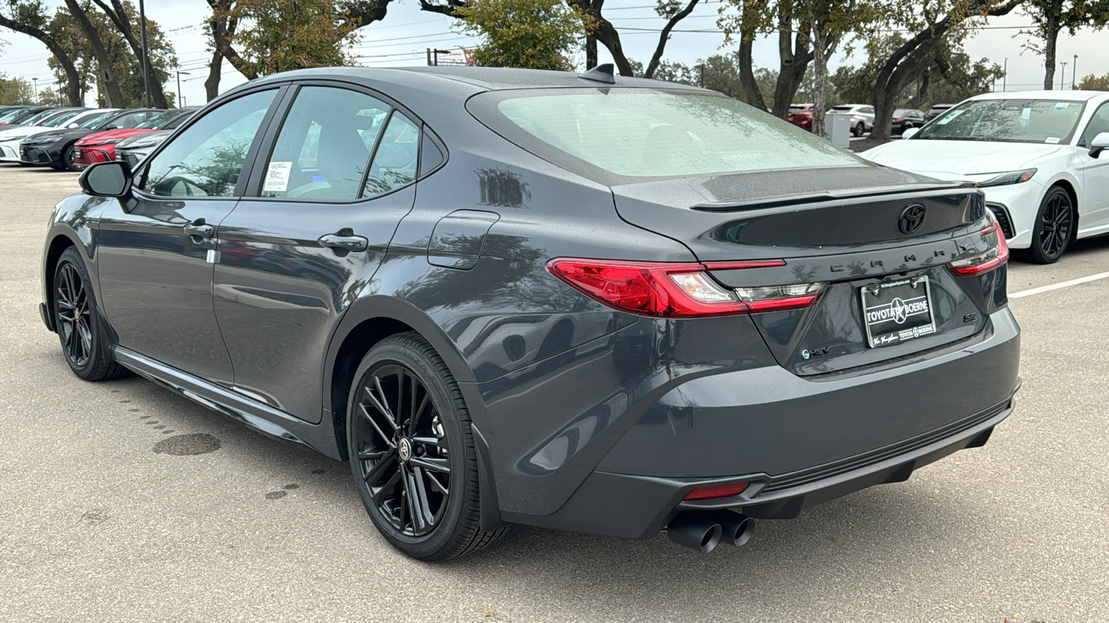 2025 Toyota Camry SE 5