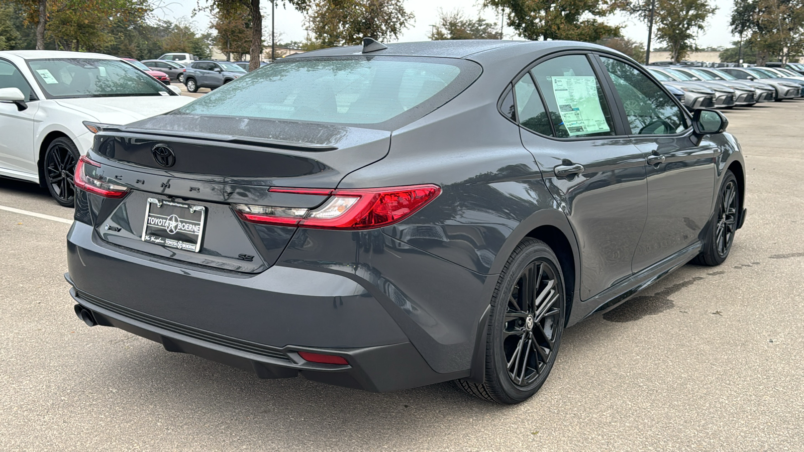 2025 Toyota Camry SE 7