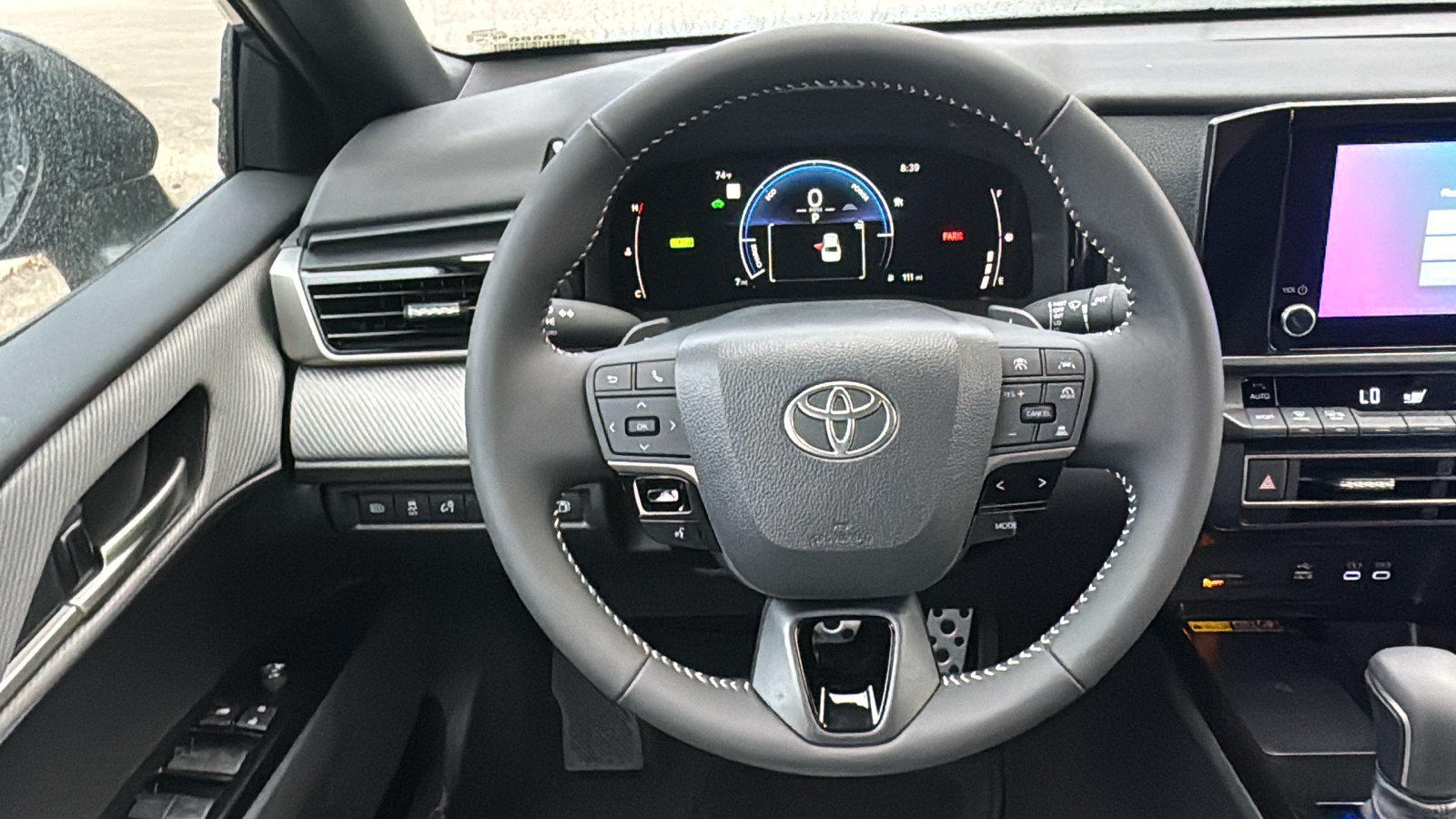 2025 Toyota Camry SE 17