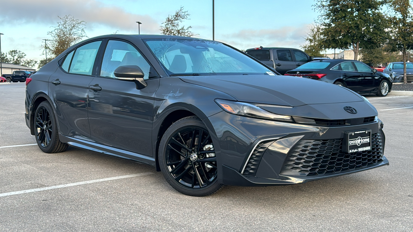 2025 Toyota Camry SE 2