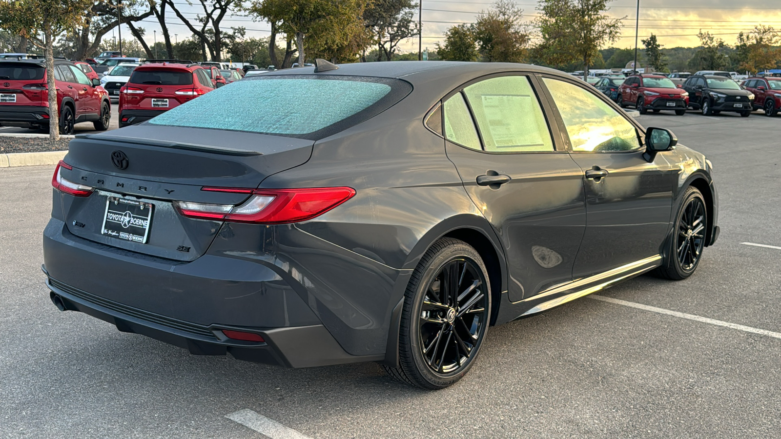 2025 Toyota Camry SE 8