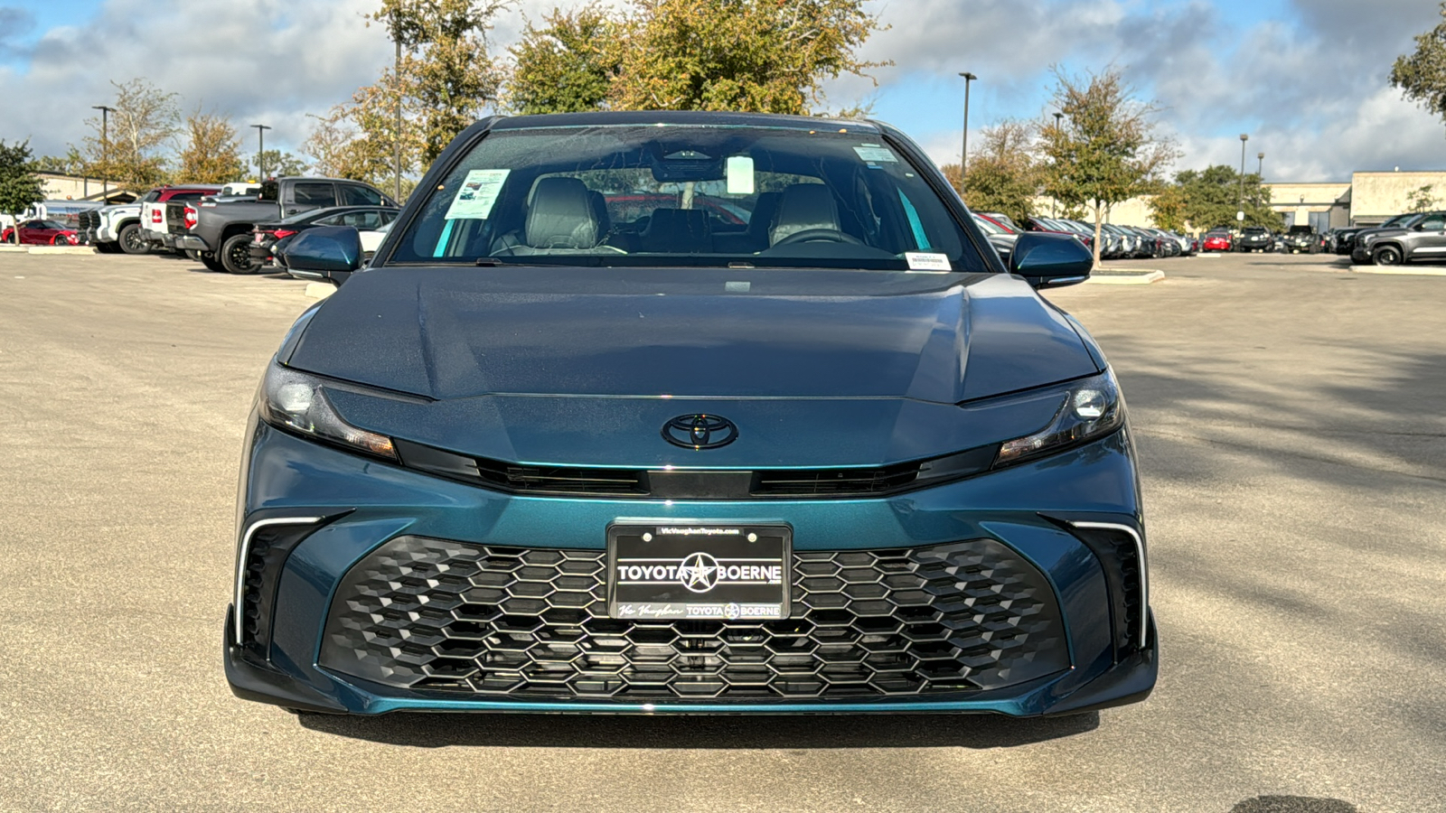 2025 Toyota Camry SE 3