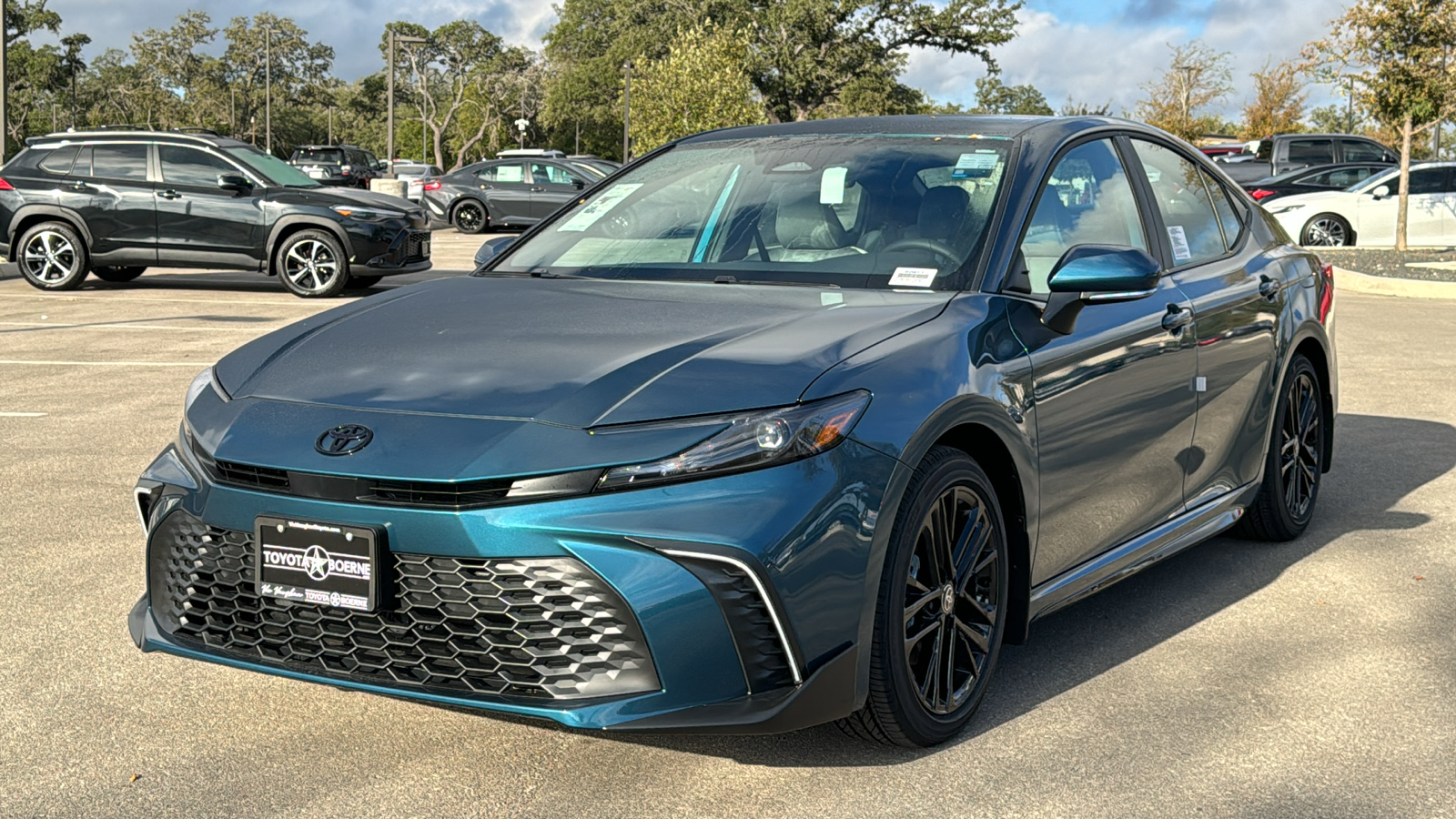 2025 Toyota Camry SE 4