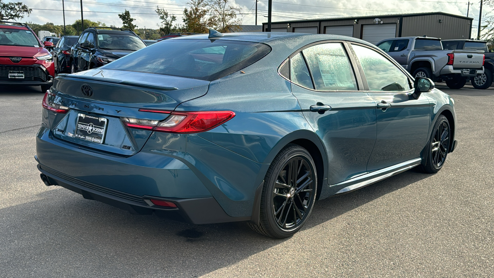 2025 Toyota Camry SE 8