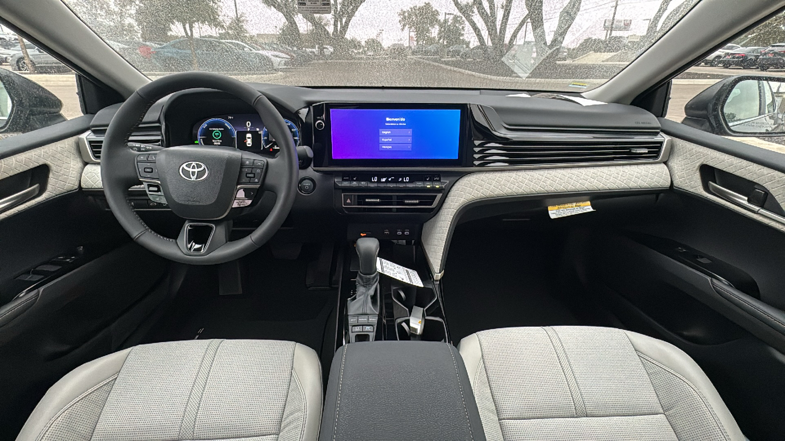 2025 Toyota Camry XLE 16