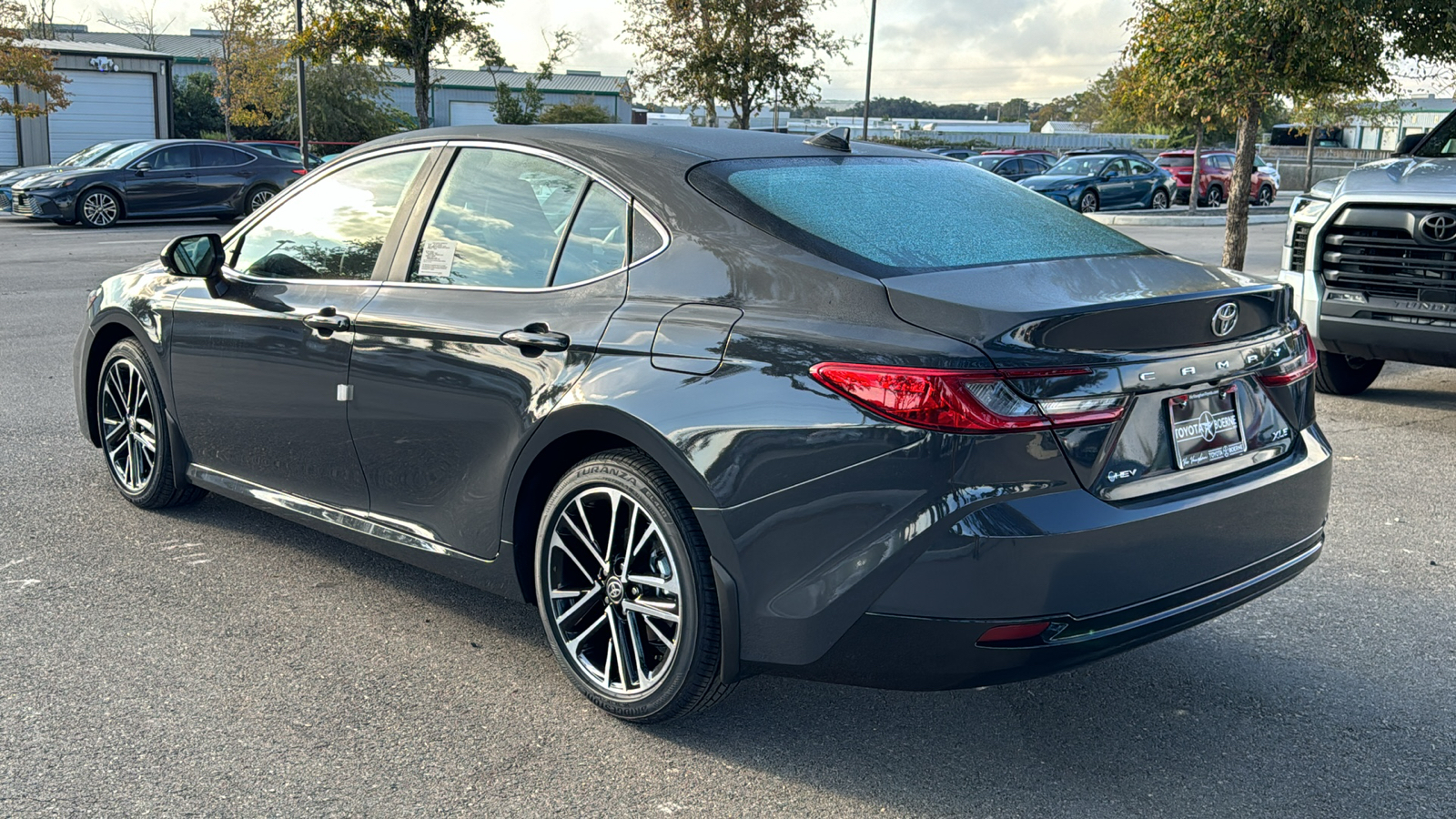 2025 Toyota Camry XLE 6