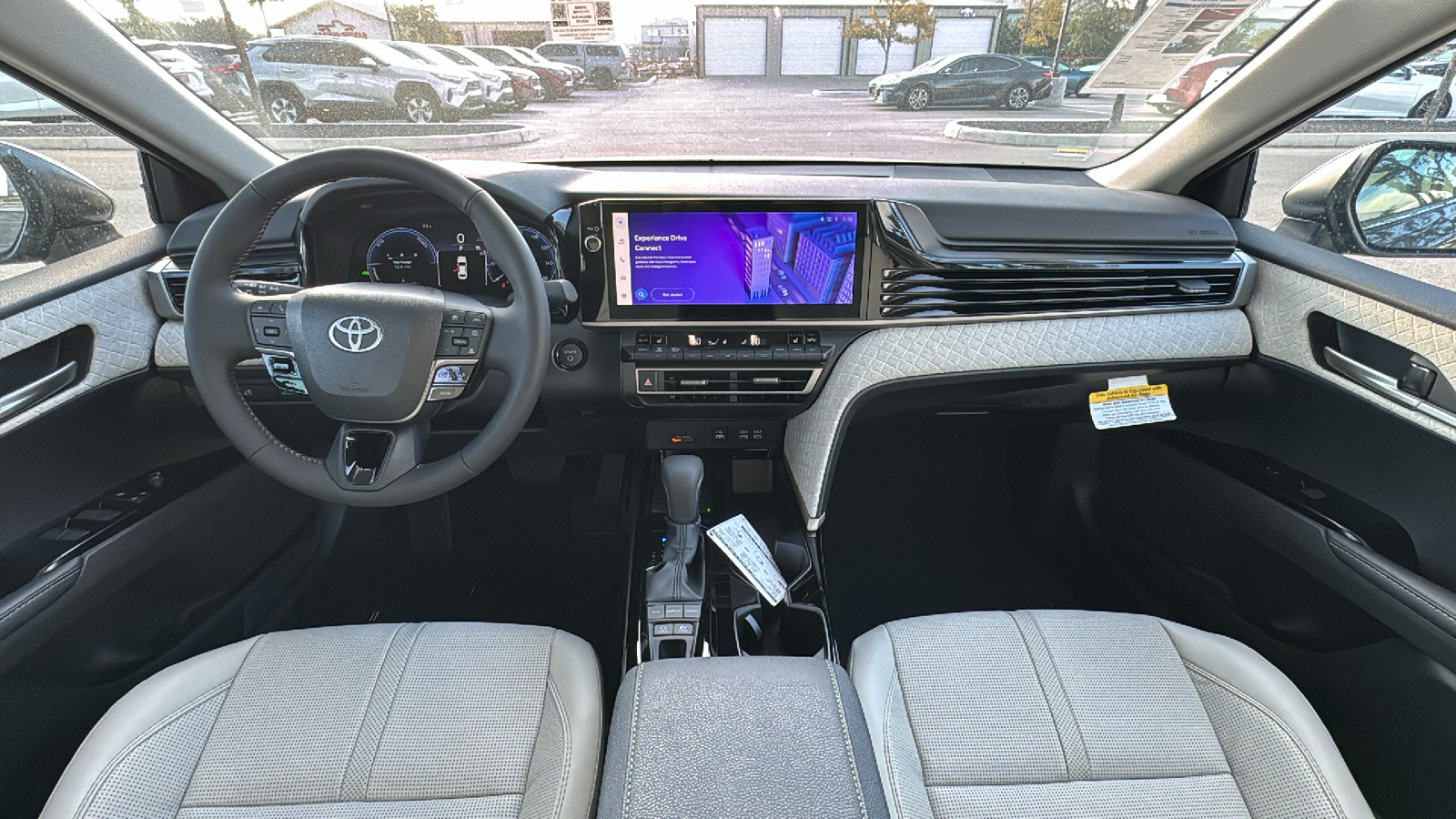 2025 Toyota Camry XLE 17