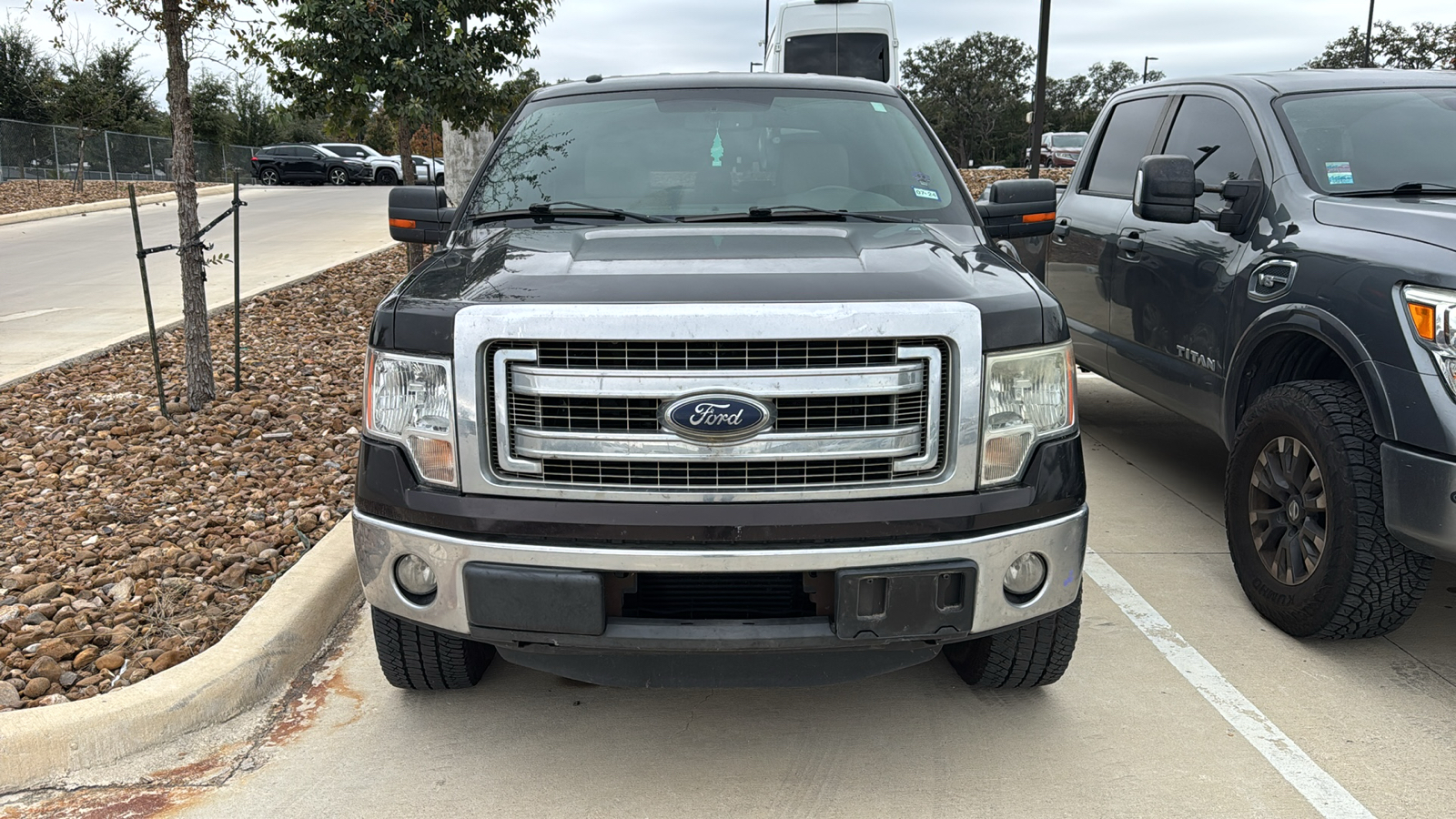 2013 Ford F-150 XLT 2