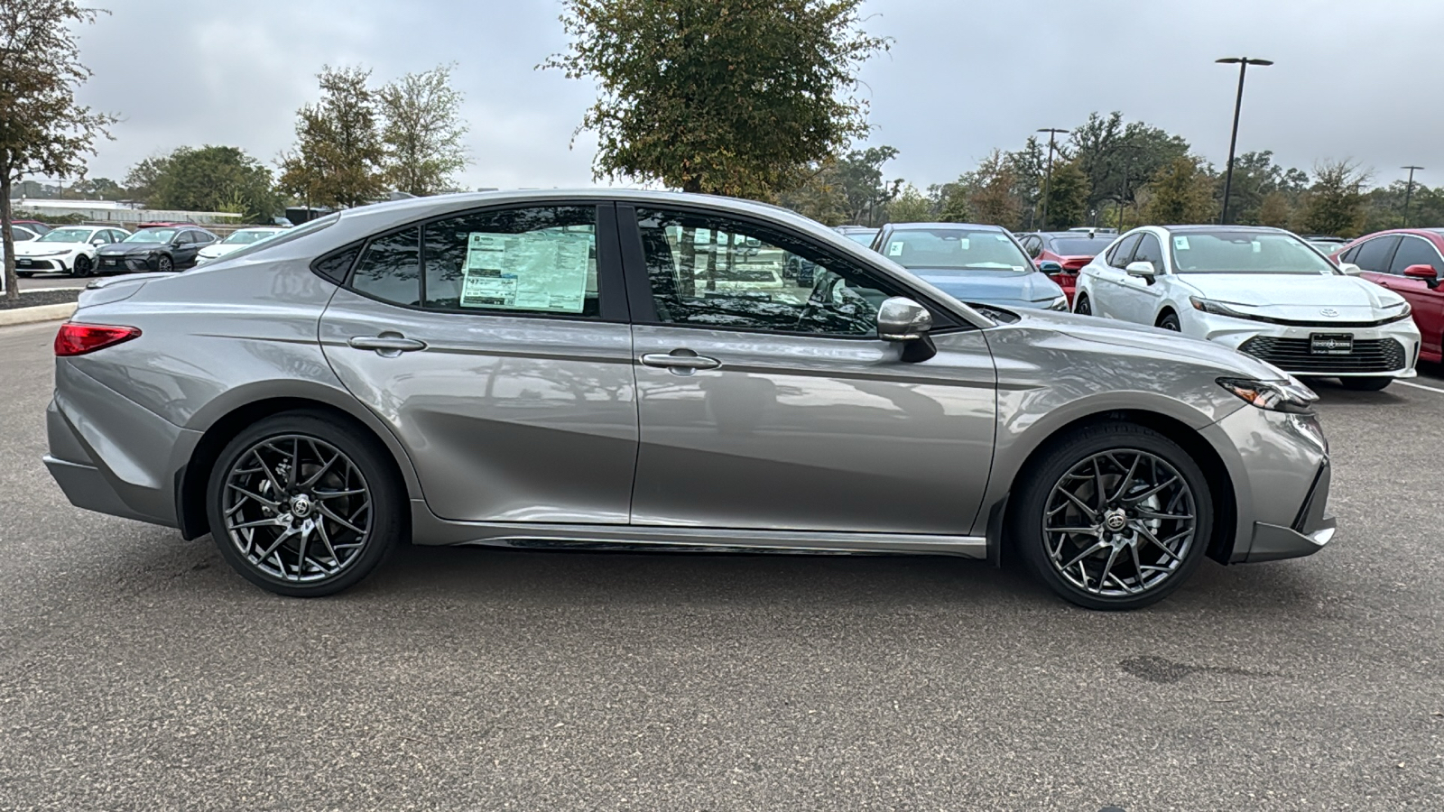 2025 Toyota Camry XSE 8