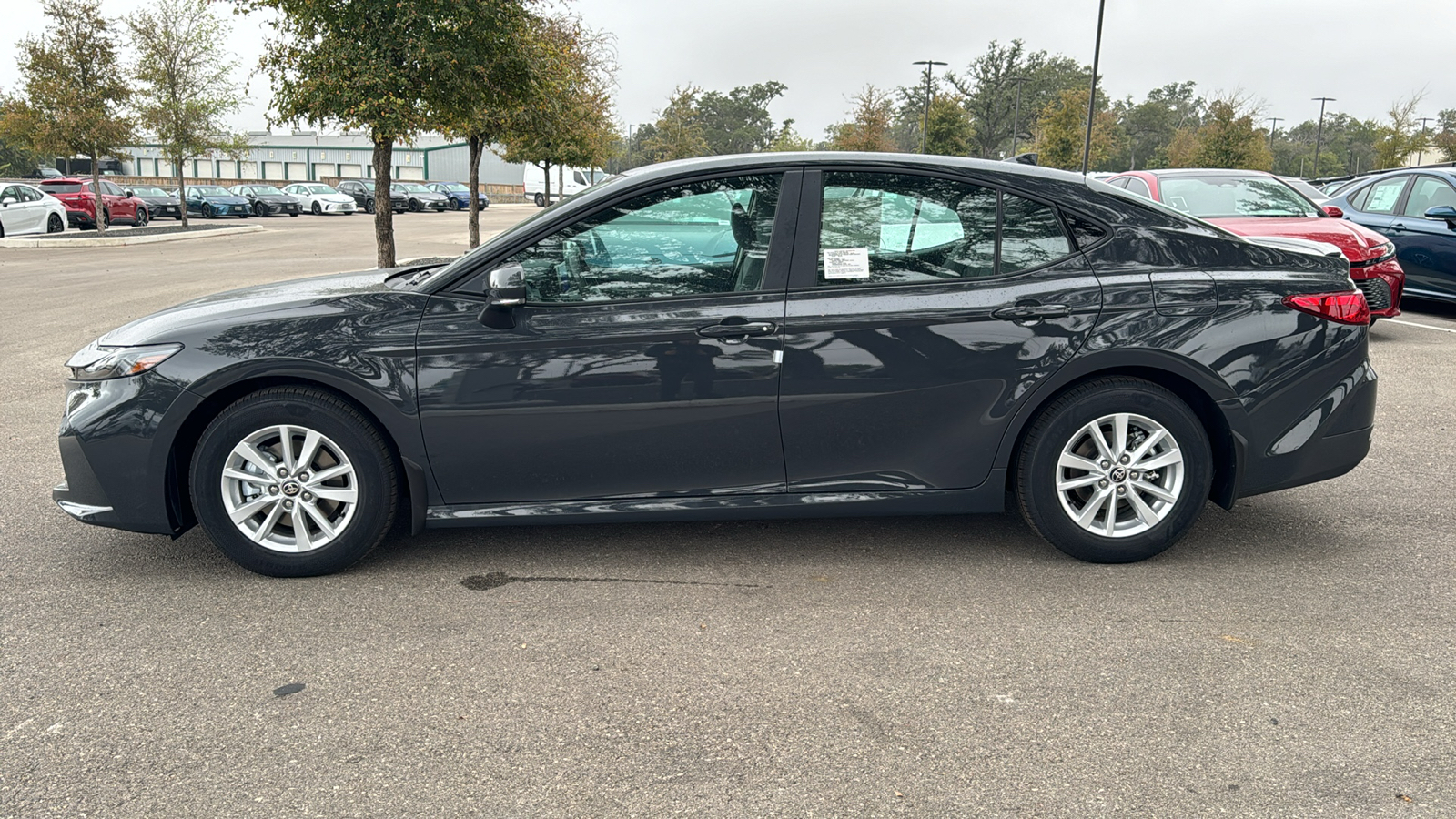 2025 Toyota Camry LE 4