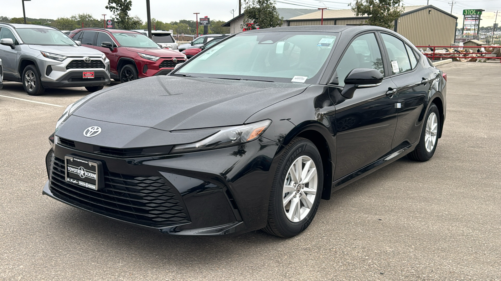 2025 Toyota Camry LE 3