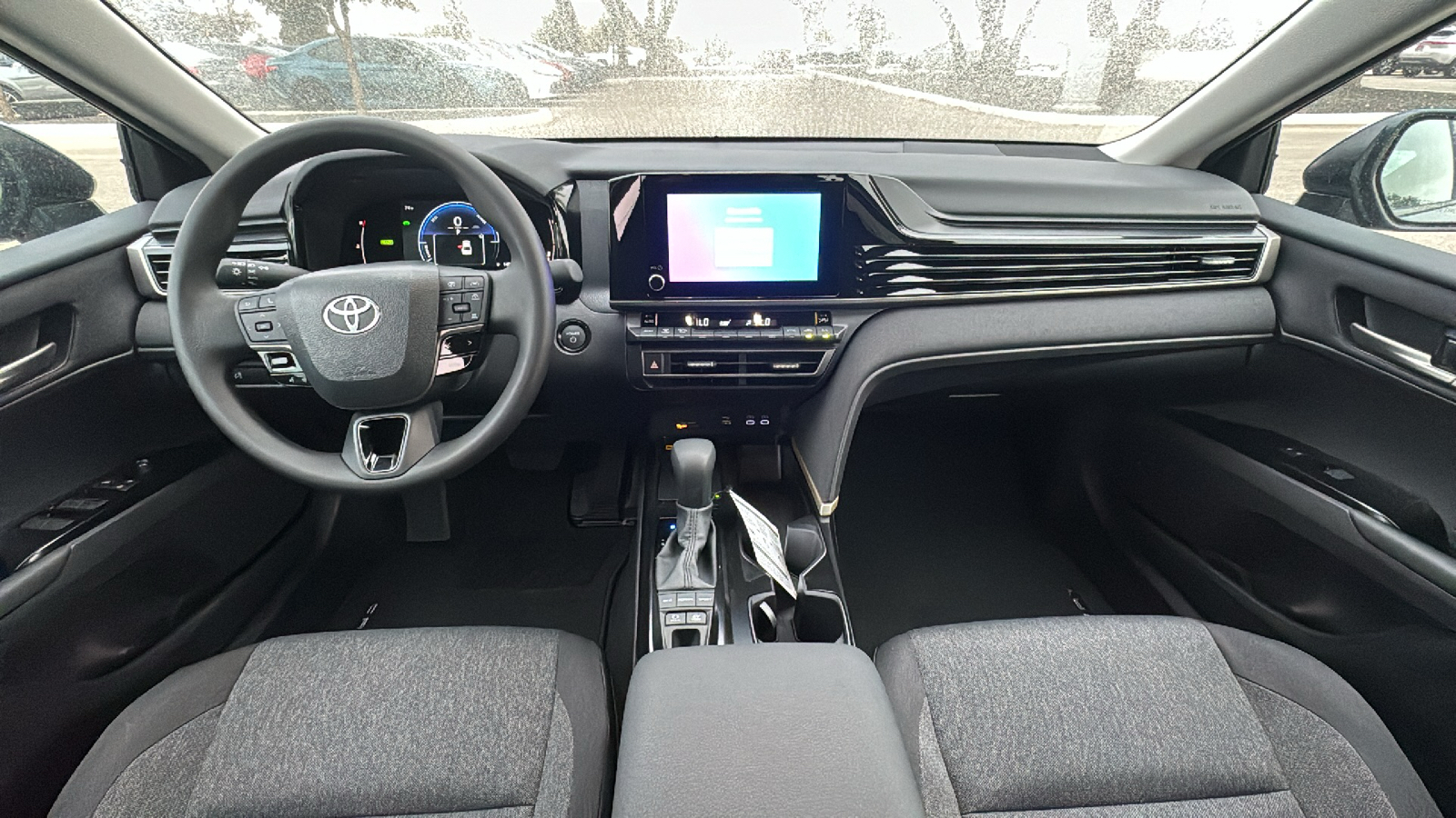 2025 Toyota Camry LE 16