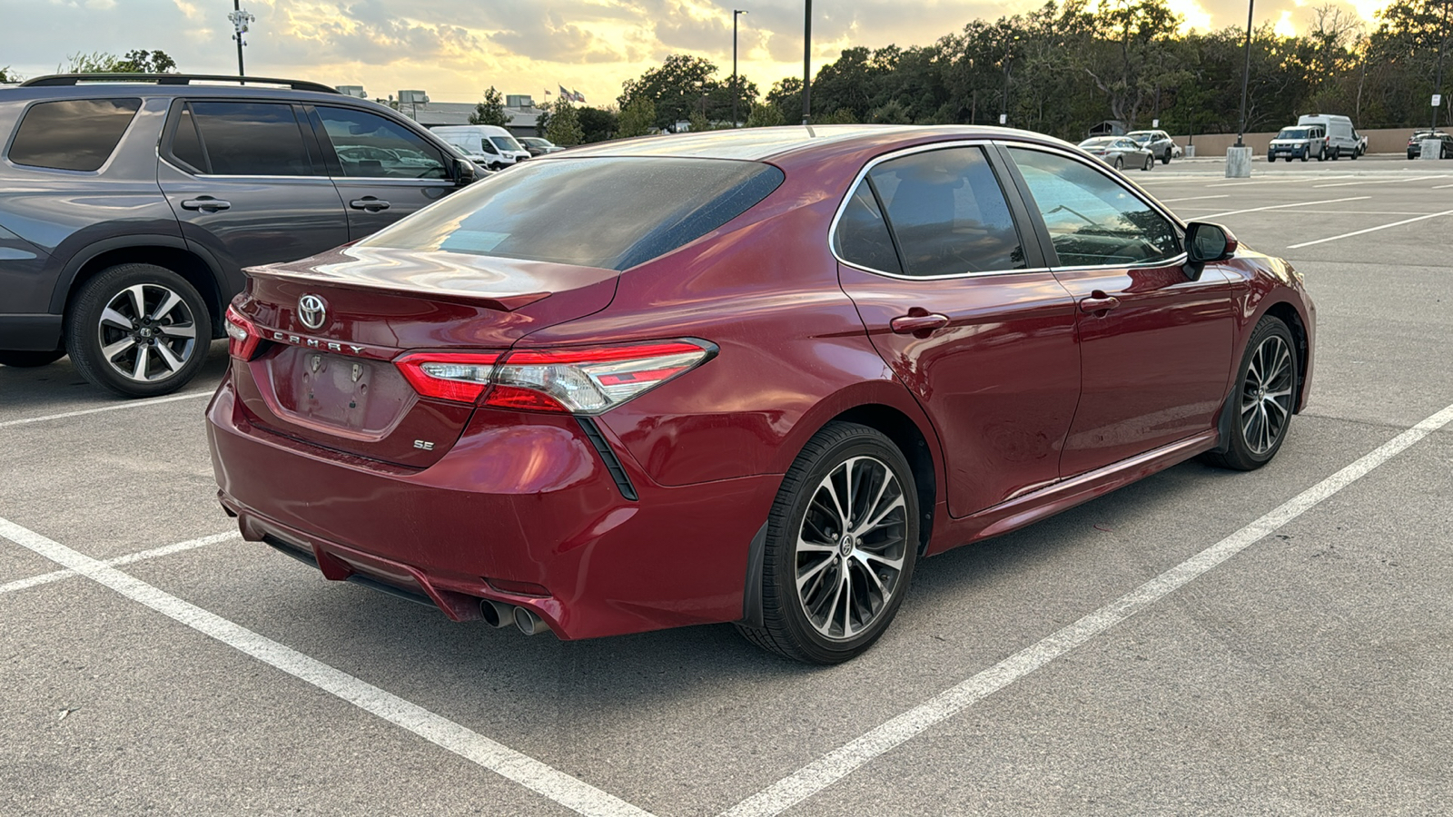 2018 Toyota Camry SE 6