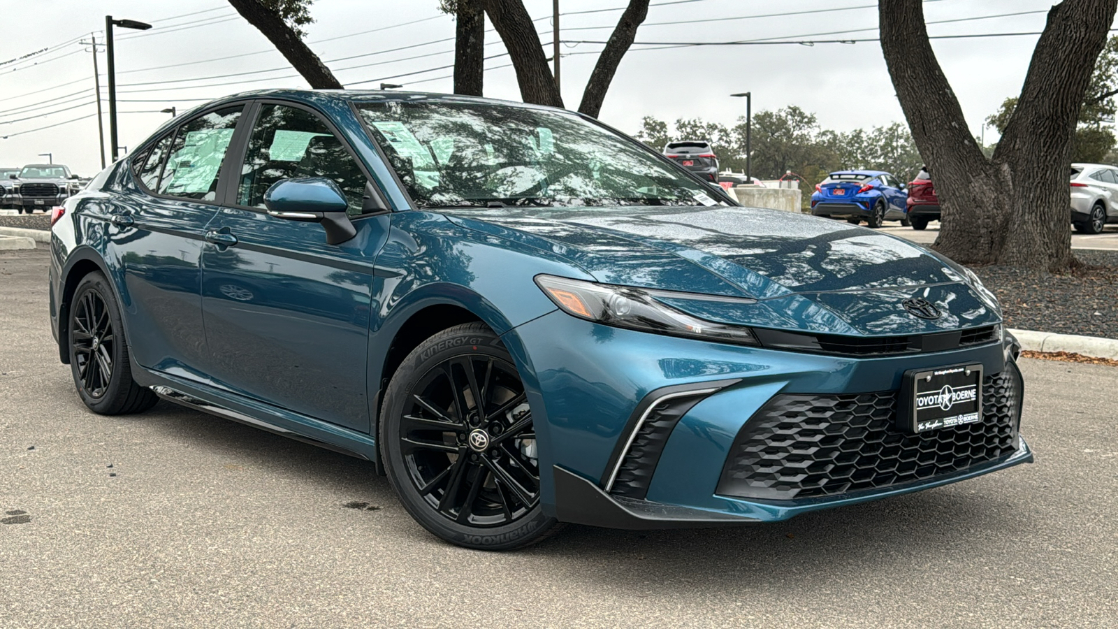 2025 Toyota Camry SE 1