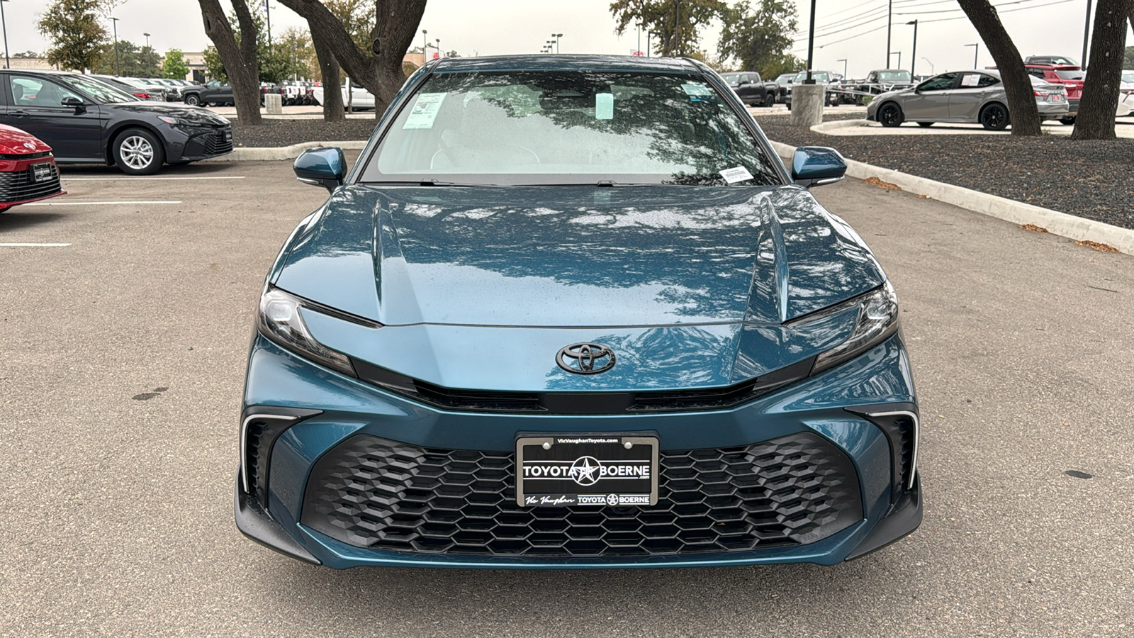 2025 Toyota Camry SE 2