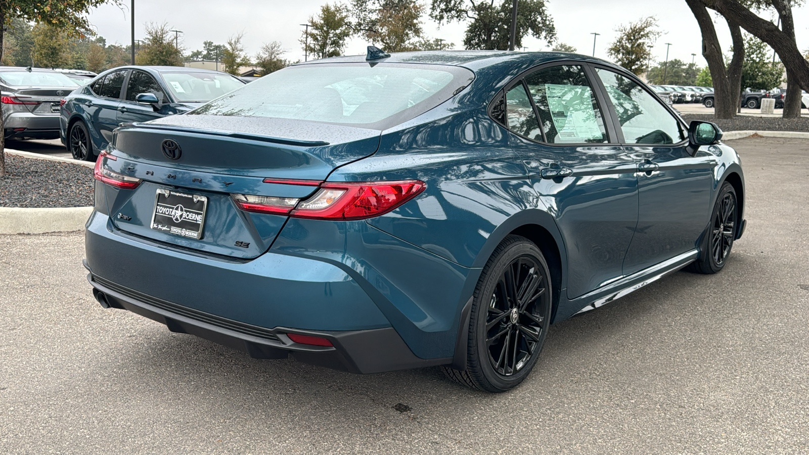 2025 Toyota Camry SE 7