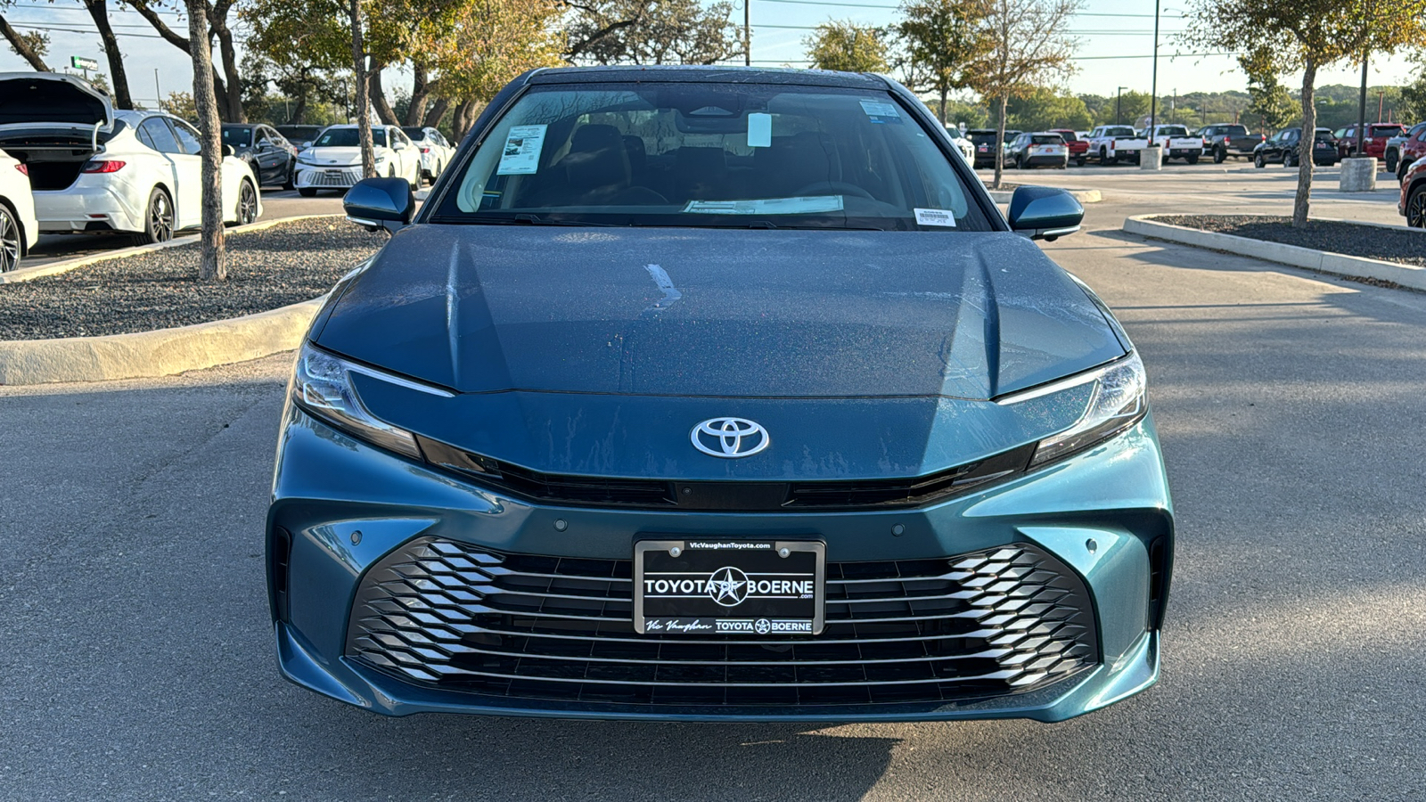 2025 Toyota Camry XLE 2