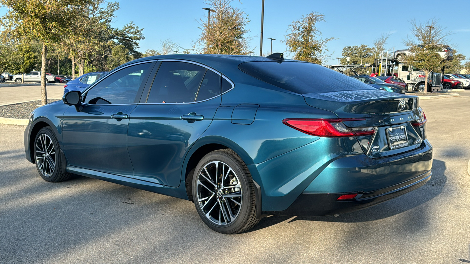 2025 Toyota Camry XLE 5