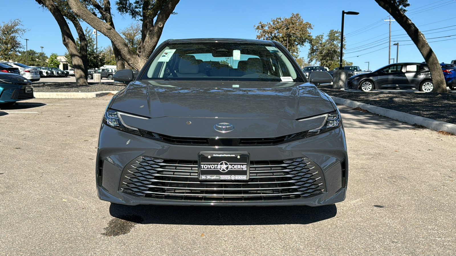 2025 Toyota Camry XLE 2