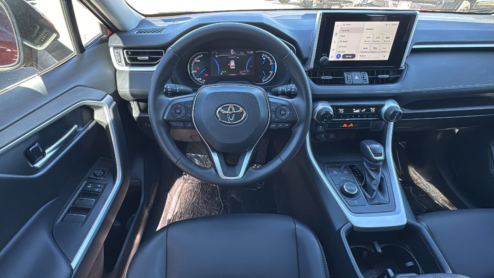 2023 Toyota RAV4 Hybrid XLE Premium 19