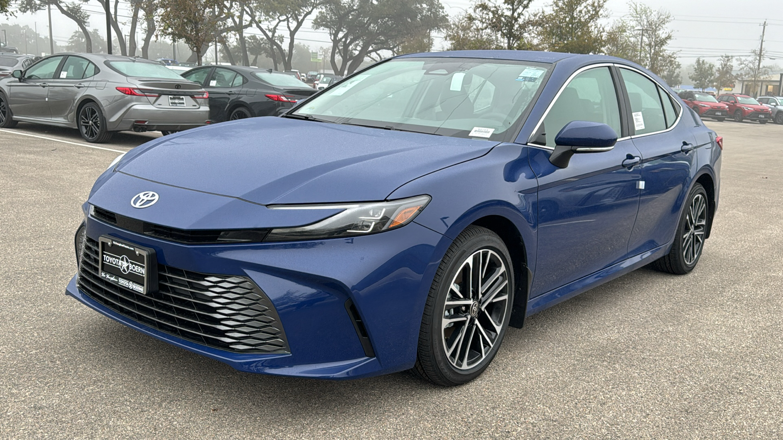 2025 Toyota Camry XLE 3