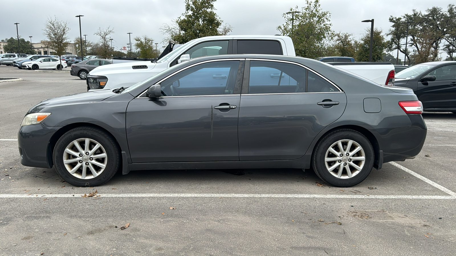 2011 Toyota Camry XLE 6