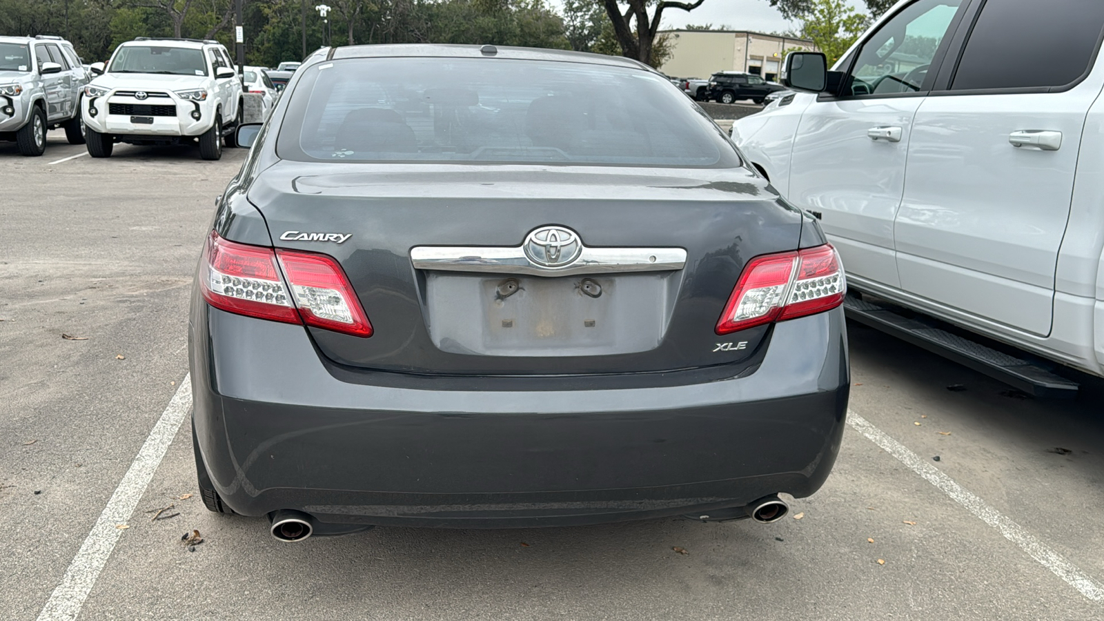 2011 Toyota Camry XLE 9