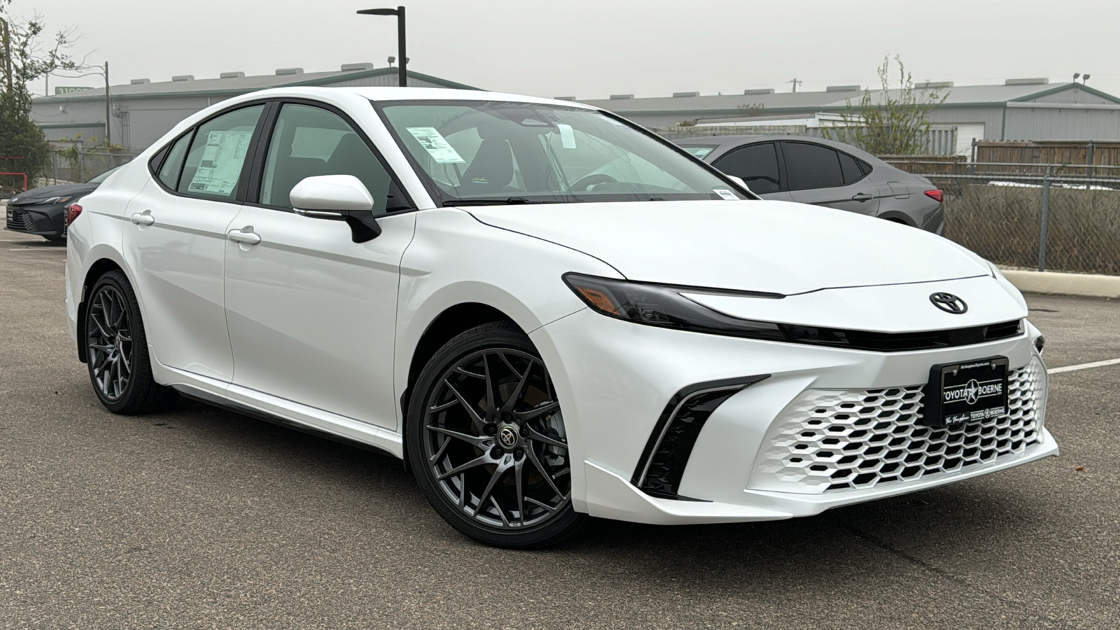 2025 Toyota Camry XSE 24