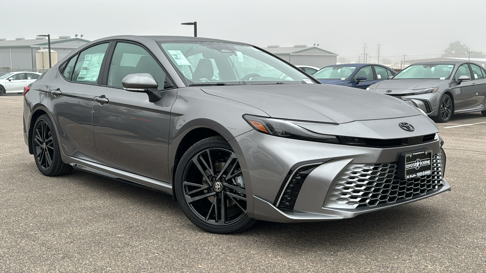 2025 Toyota Camry XSE 24