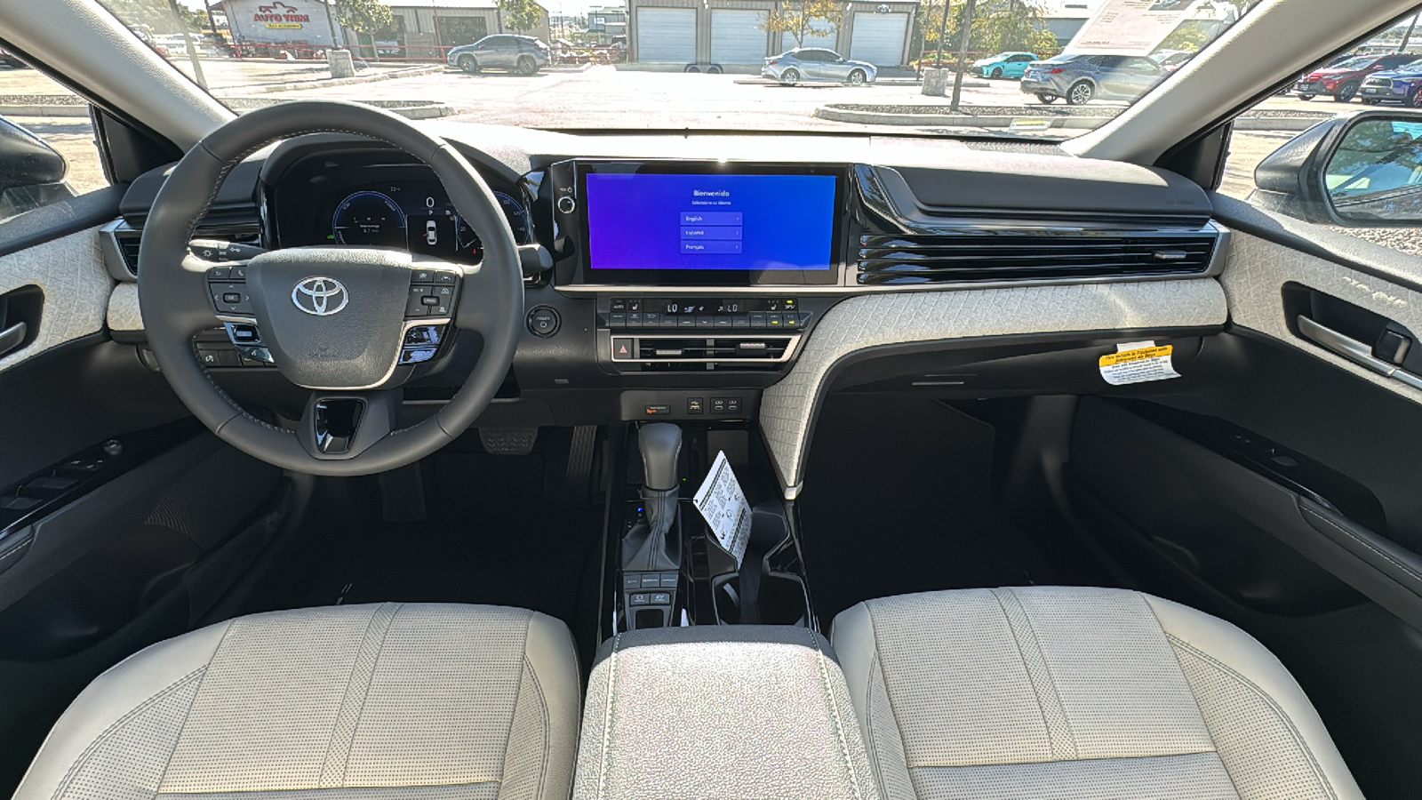 2025 Toyota Camry XLE 16