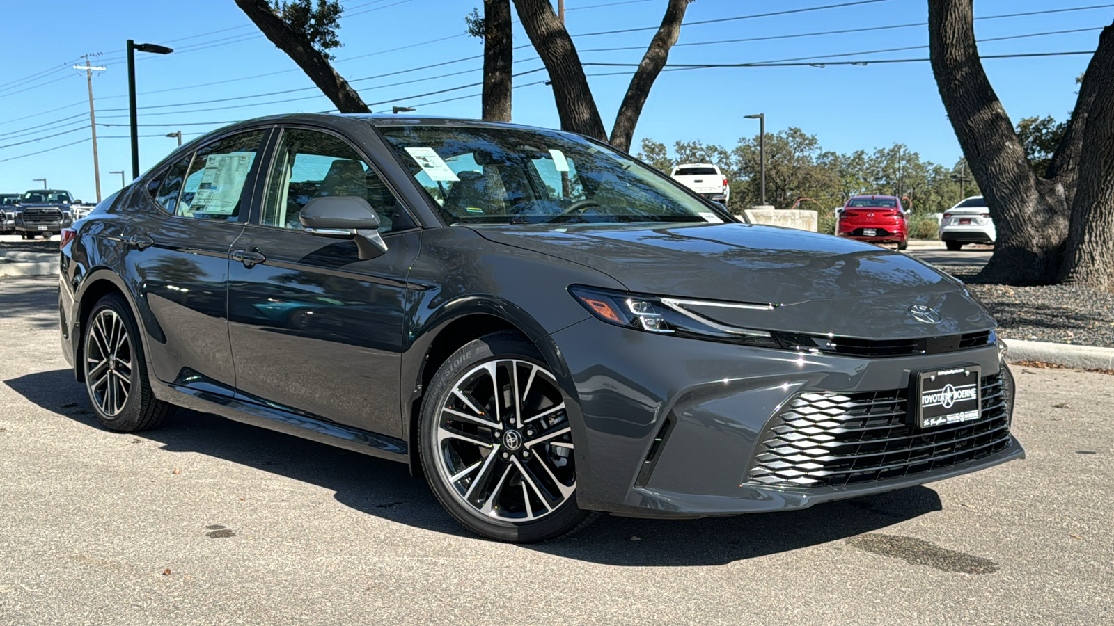 2025 Toyota Camry XLE 24