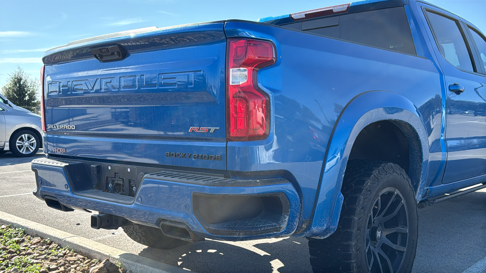 2022 Chevrolet Silverado 1500 RST 8