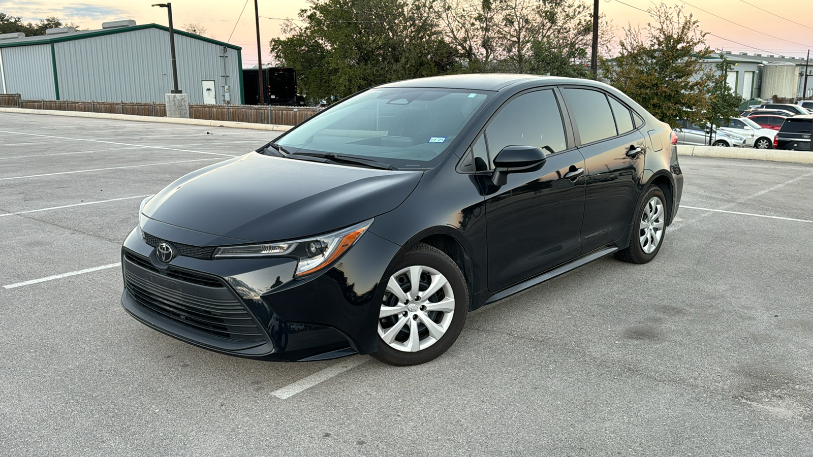 2023 Toyota Corolla LE 4